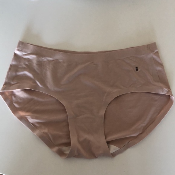 Silk Maison Seamless Nude Underwear - Picture 5 of 11
